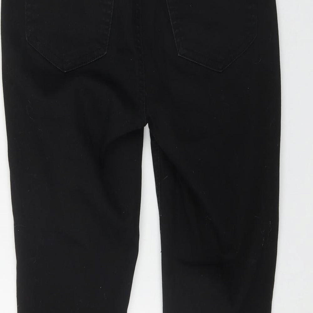 Brand and care label for New Look women’s black cotton skinny jeans, size UK 10, 24-inch leg regular zip