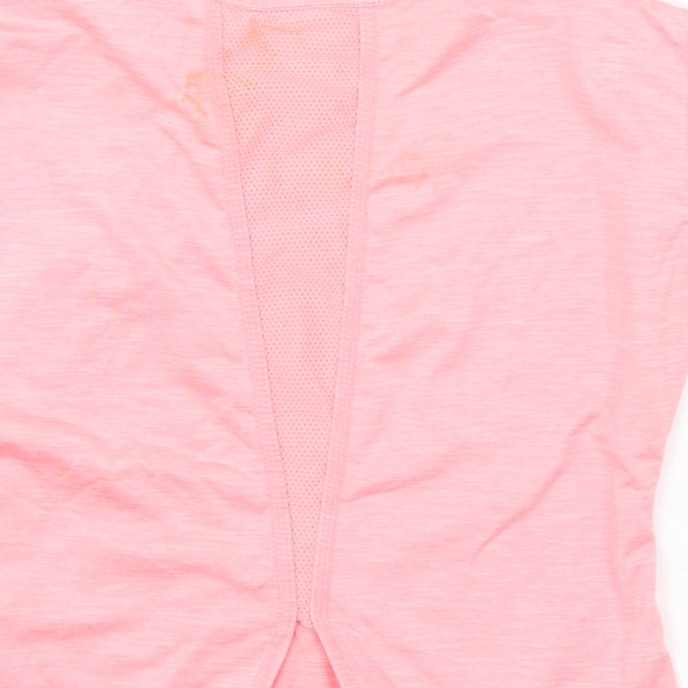 Brand and care label for Dunnes girls’ pink cotton basic t-shirt, size 5-6, years round neck pullover