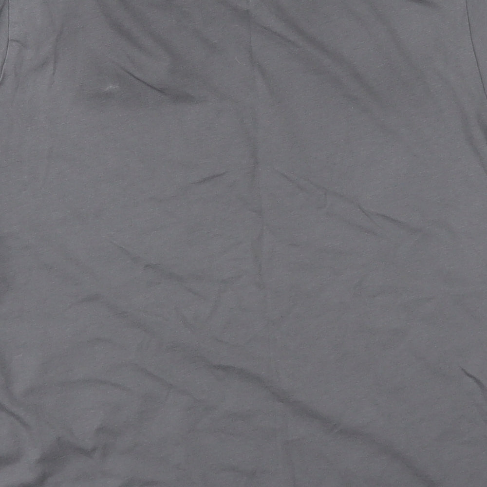 Brand and care label for Primark women’s grey 100% cotton jersey t-shirt, size S, round neck - believe in yourself