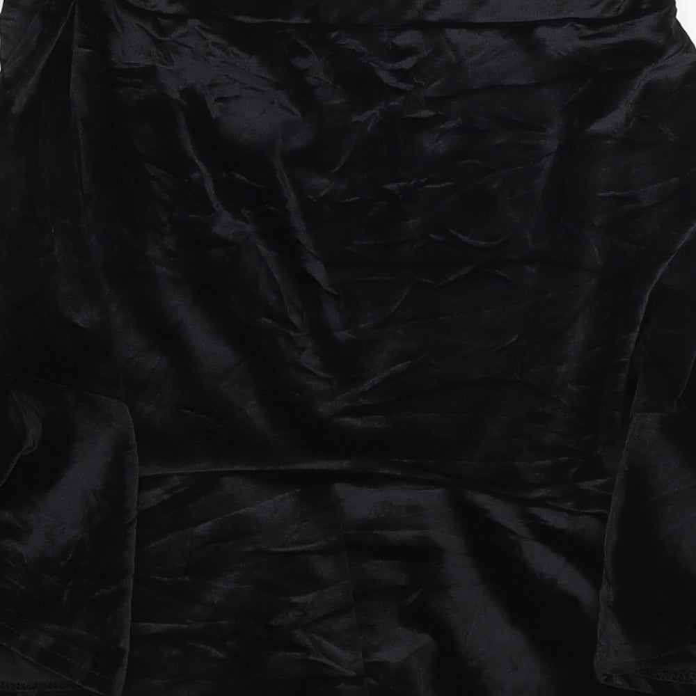 Brand and care label for PRETTYLITTLETHING women’s black polyester a-line skirt, size UK 8