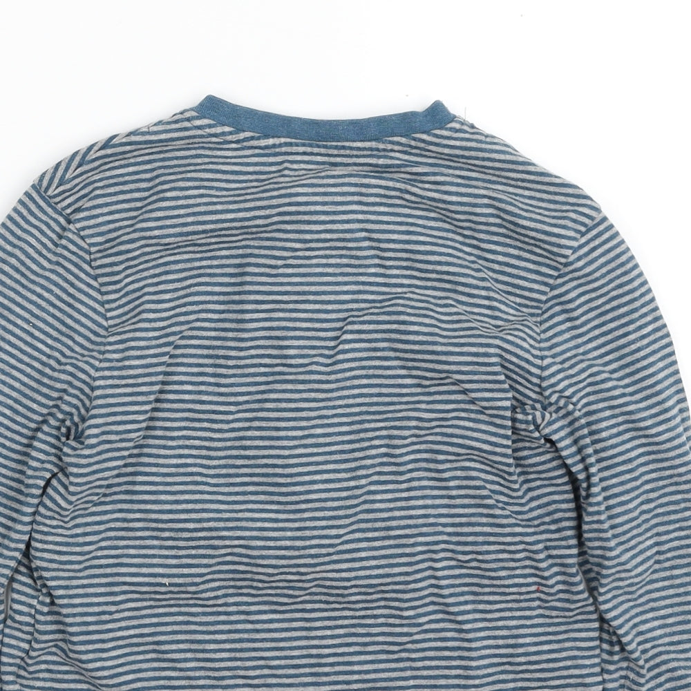 Brand and care label for Dunnes boys’ blue striped polyester pullover sweatshirt, size 5, years pullover