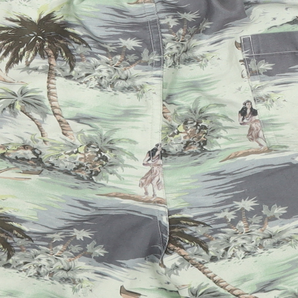 TU Mens Green Geometric Polyester Sweat Shorts Size M Regular