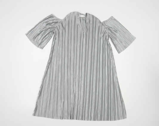 Glamorous Womens Silver Polyester Shift Size 10 Round Neck Button