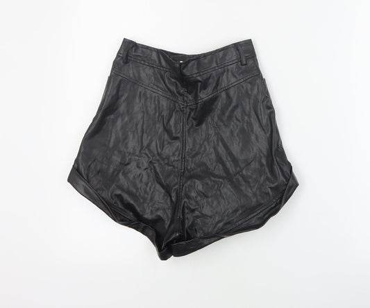 PRETTYLITTLETHING Womens Black  Polyurethane Hot Pants Shorts Size 6 L5 in Regular Button