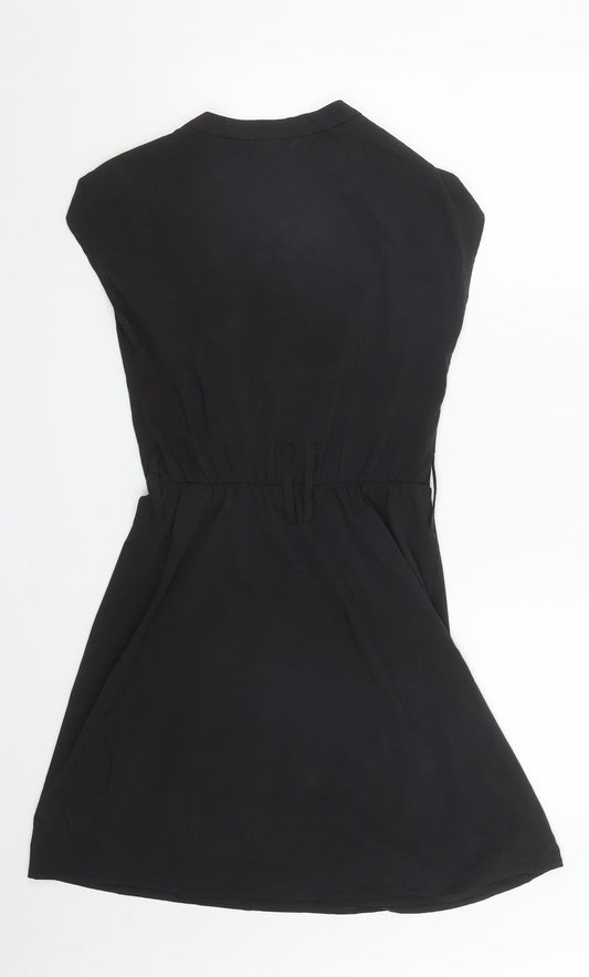H&M Womens Black Polyester Fit & Flare Size 6 V-Neck