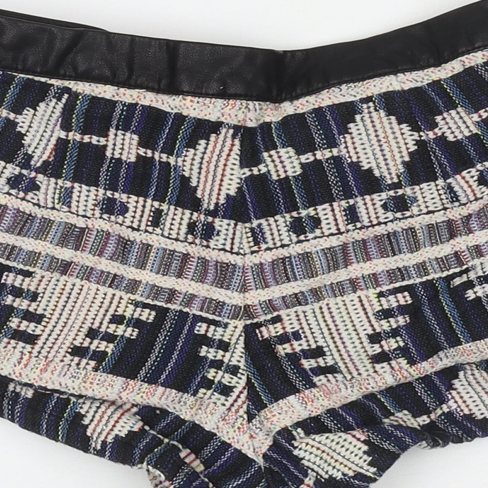 FOREVER 21 Womens Multicoloured Geometric Polyester Hot Pants Shorts Size XS L3 in Regular Zip