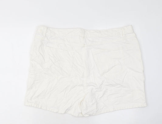Marks and Spencer Womens White 100% Cotton Mom Shorts Size 22 L18 in Regular Zip