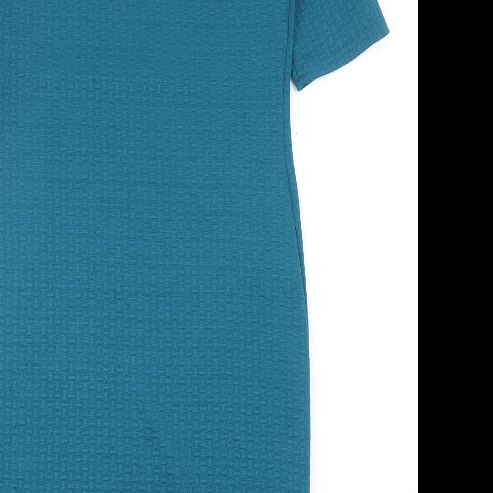 Brand and care label for Forever women’s blue polyester shift, size M, round neck pullover