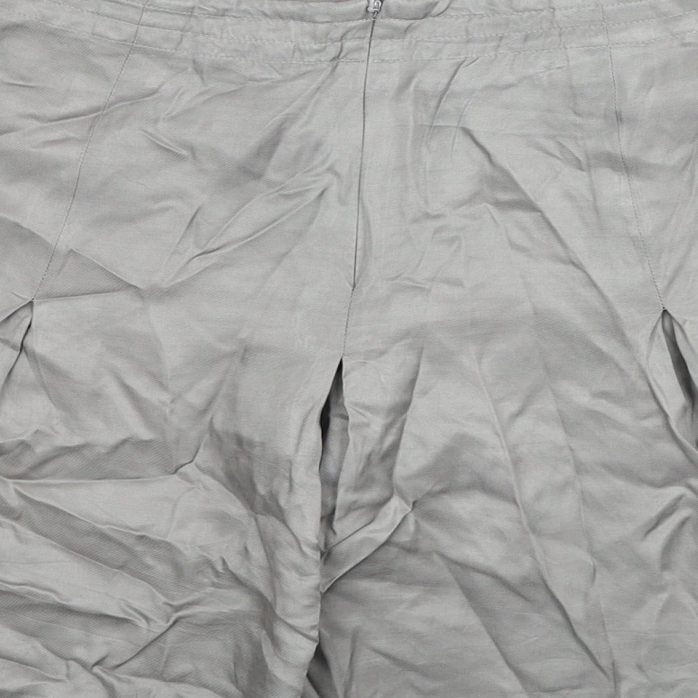 Untold Womens Green Viscose Flare Skirt Size 10 Zip