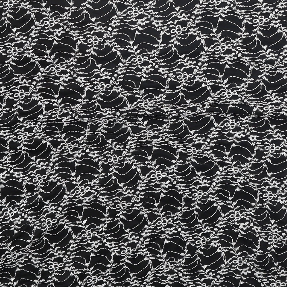 Bonmarché Womens Black Geometric Nylon Basic T-Shirt Size M Round Neck