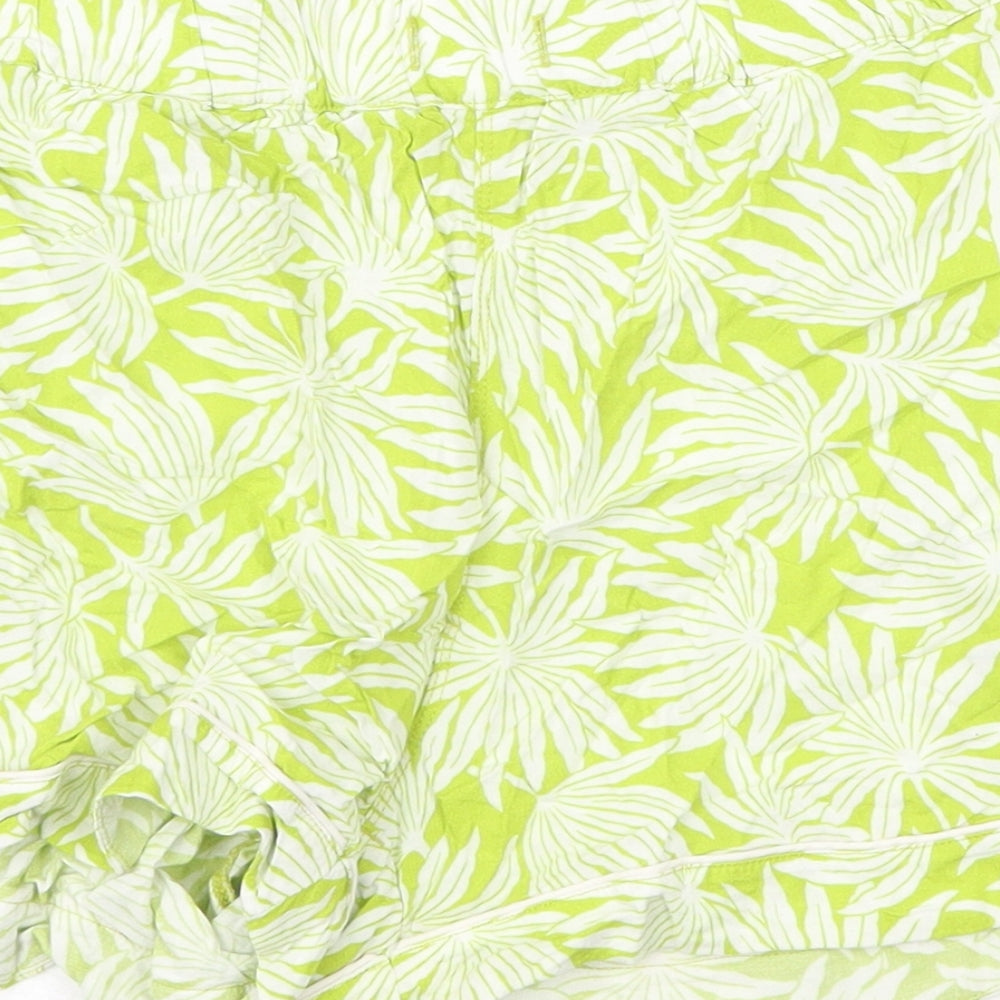 Uniqlo Womens Green Floral Viscose Bermuda Shorts Size M Regular Pull On