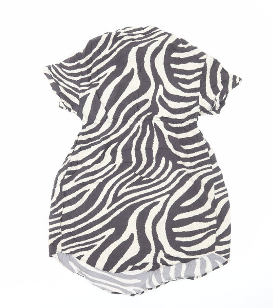 H&M Womens Black Animal Print Viscose Mini Size S V-Neck Pullover - Zebra Print