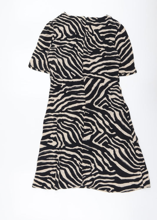 H&M Womens Black Animal Print Viscose A-Line Size 8 Round Neck Zip - Tiger Pattern