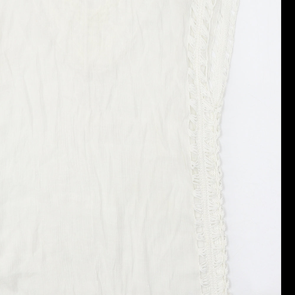 SheIn Womens White Geometric Polyester A-Line One Size V-Neck Pullover