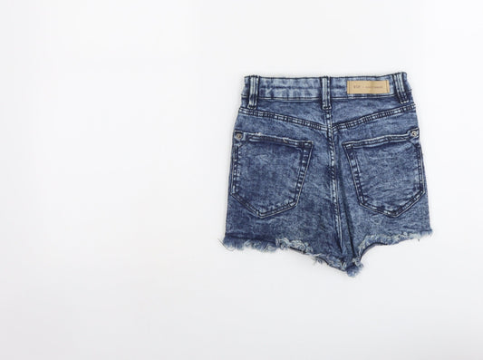 Bershka Womens Blue Cotton Boyfriend Shorts Size 4 L3 in Regular Button