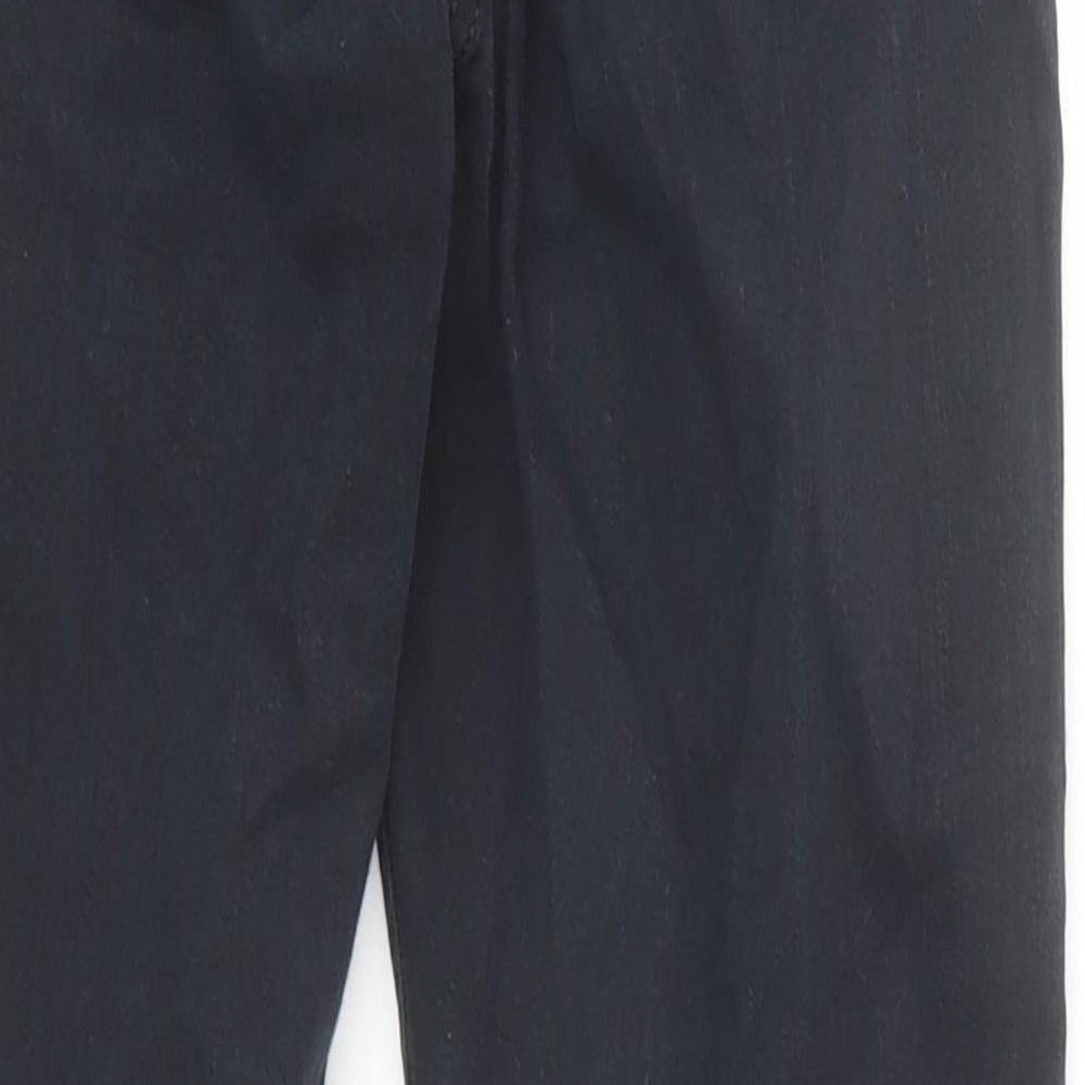 Brand and care label for Topshop women’s black cotton skinny jeans, size UK 26, in, 28-inch leg regular zip