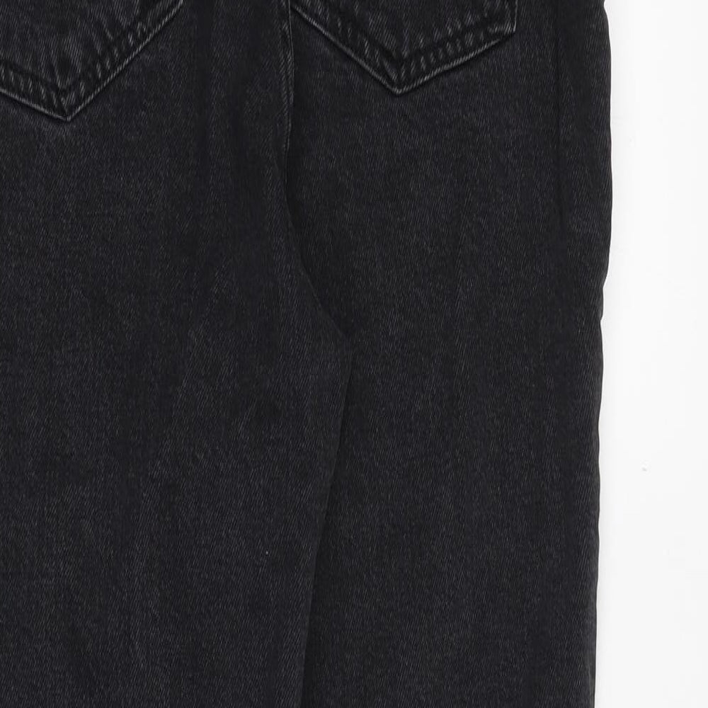 Brand and care label for ASOS women’s black cotton skinny jeans, size UK 28, in, 32-inch leg regular zip