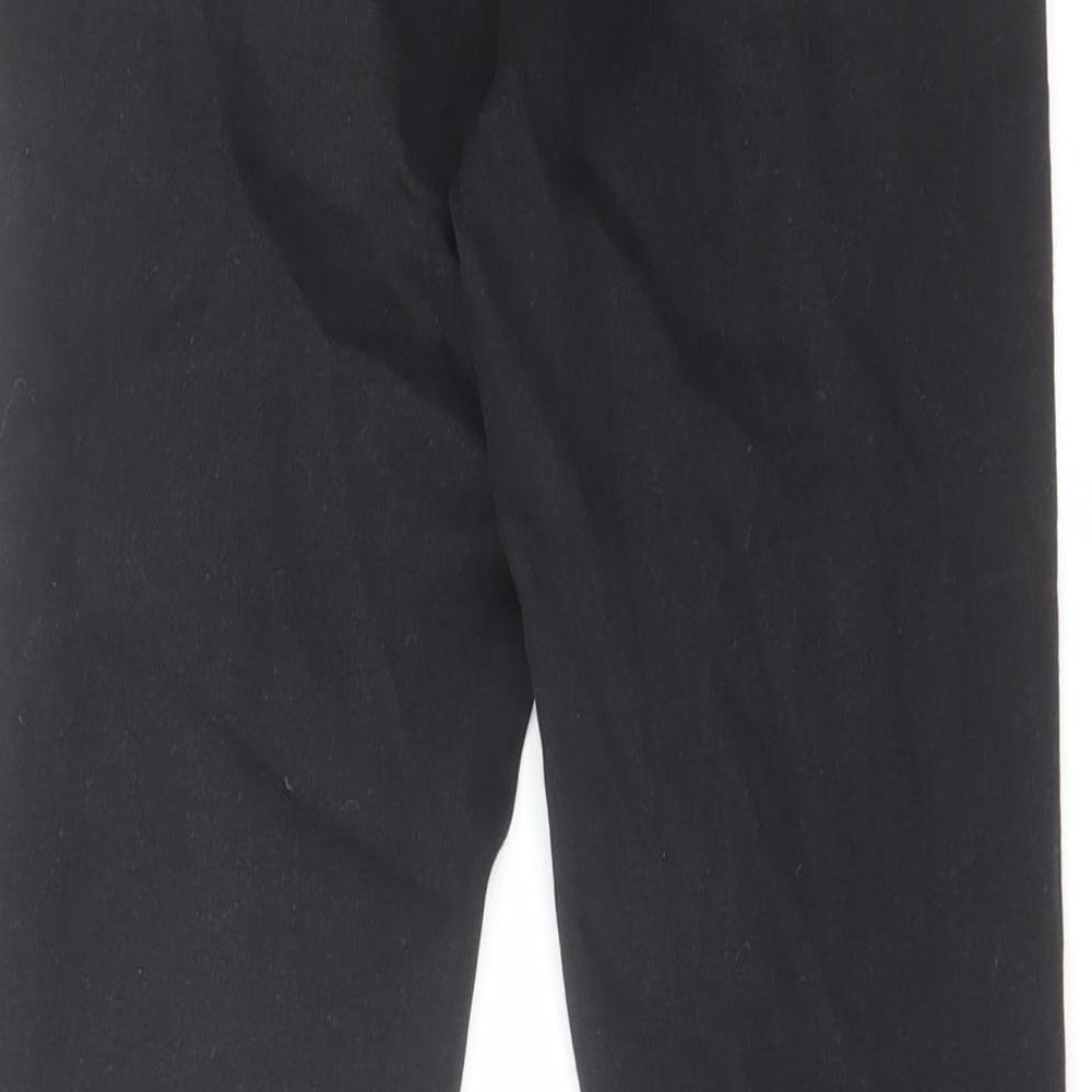 Brand and care label for Missguided women’s black cotton skinny jeans, size UK 6, 27-inch leg regular zip