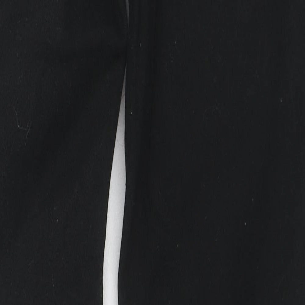 Brand and care label for Denim & Co. men’s black cotton skinny jeans, size 32, in, 30-inch leg slim zip