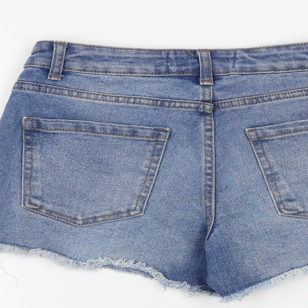 Brand and care label for Denim & Co. women’s blue cotton cut-off shorts, size UK 8, regular zip