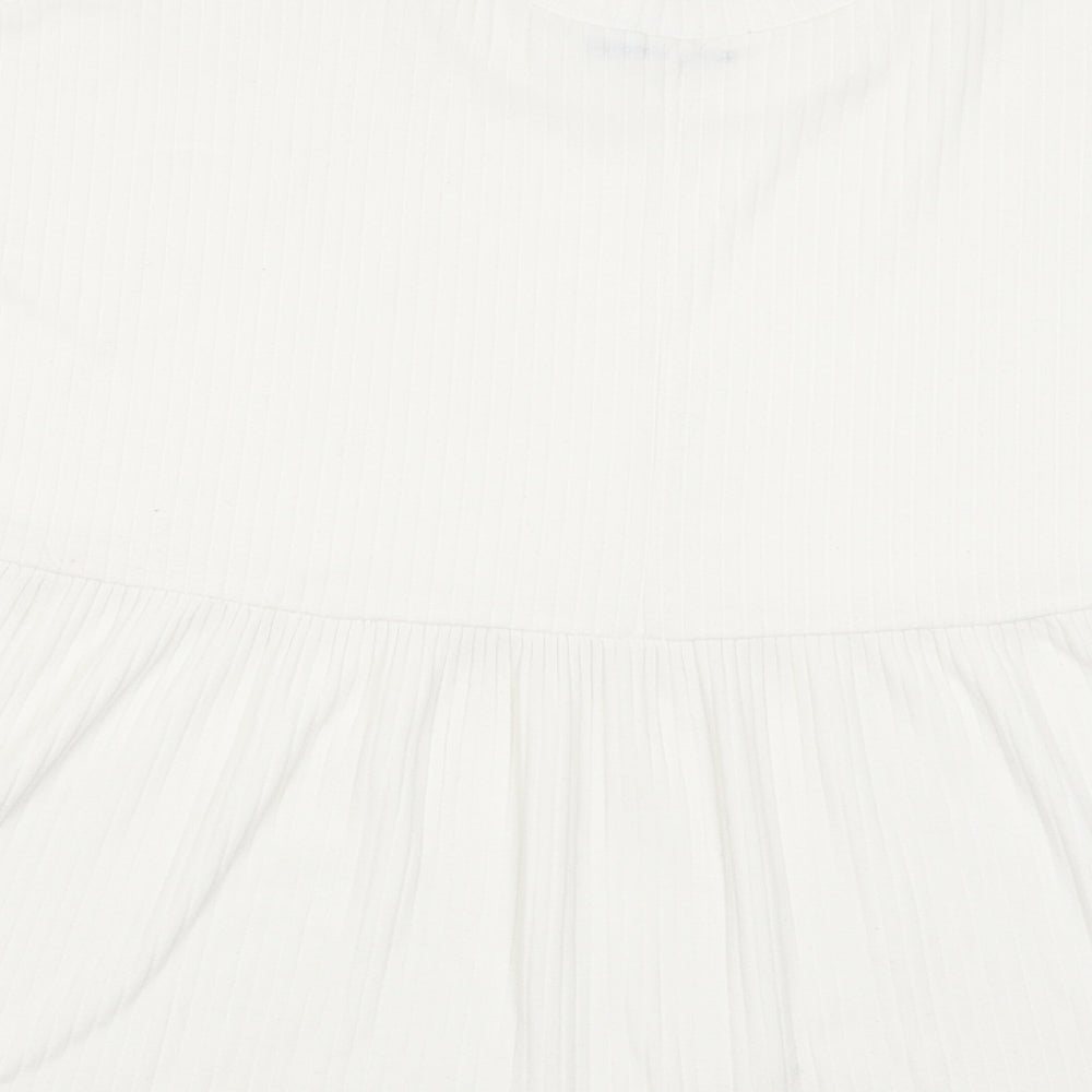 Boohoo Womens White Polyester Basic T-Shirt Size 8 Round Neck