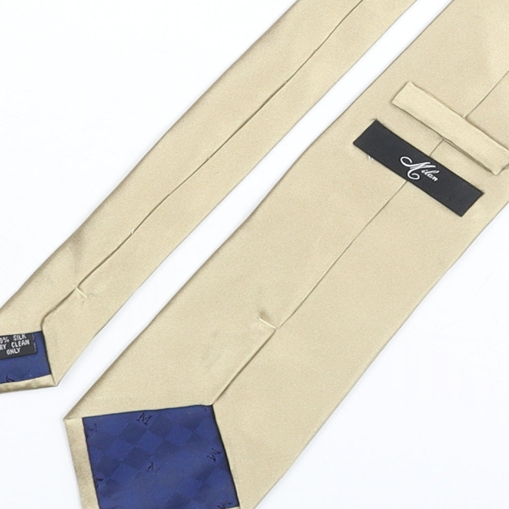 Milan Mens Gold Silk Pointed Tie One Size