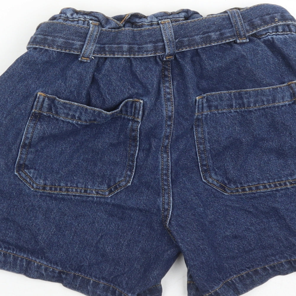 Brand and care label for Denim & Co. women’s blue cotton mom shorts, size UK 6 regular zip - elasticated waist belted
