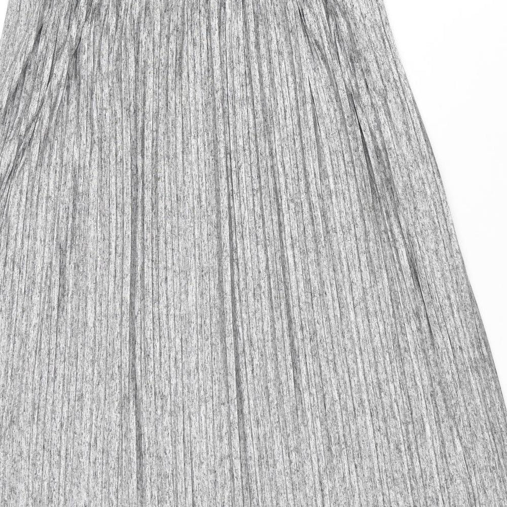 Brand and care label for b.young women’s grey polyester a-line skirt, size L, - pleated elasticated waist