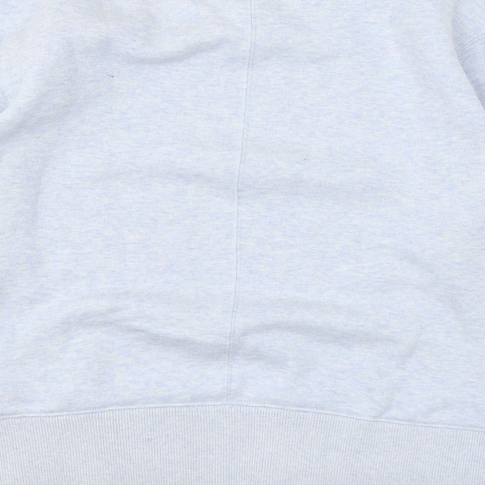 Brand and care label for Kirkland Signature men’s blue cotton pullover sweatshirt, size M