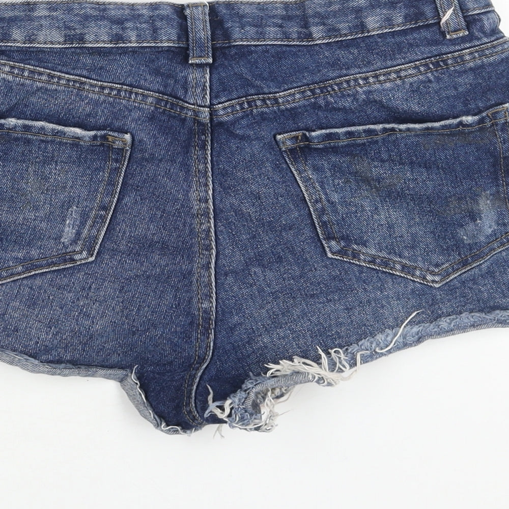 Brand and care label for Denim & Co. women’s blue cotton cut-off shorts, size UK 10, regular zip - distressed