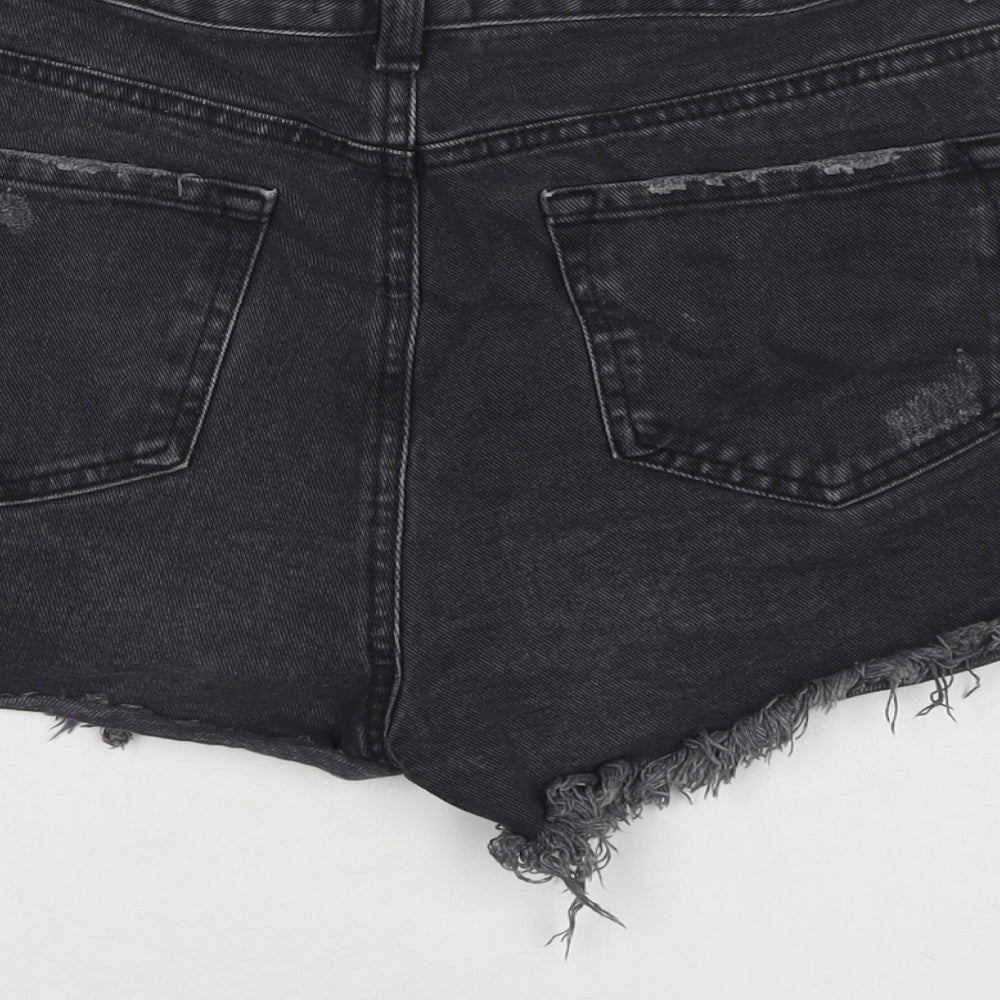 Brand and care label for Denim & Co. women’s black cotton cut-off shorts, size UK 12, 3-inch leg regular zip