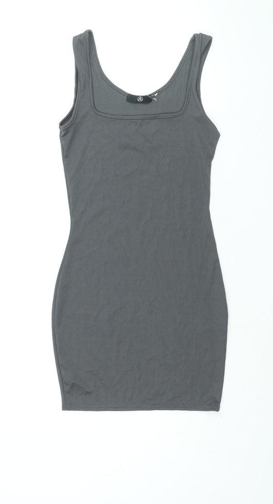 Additional front view of Missguided women’s grey polyester bodycon, size UK 10, scoop neck pullover