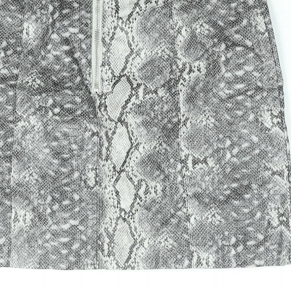 Womens UK Size 6 New Look Mini Skirt