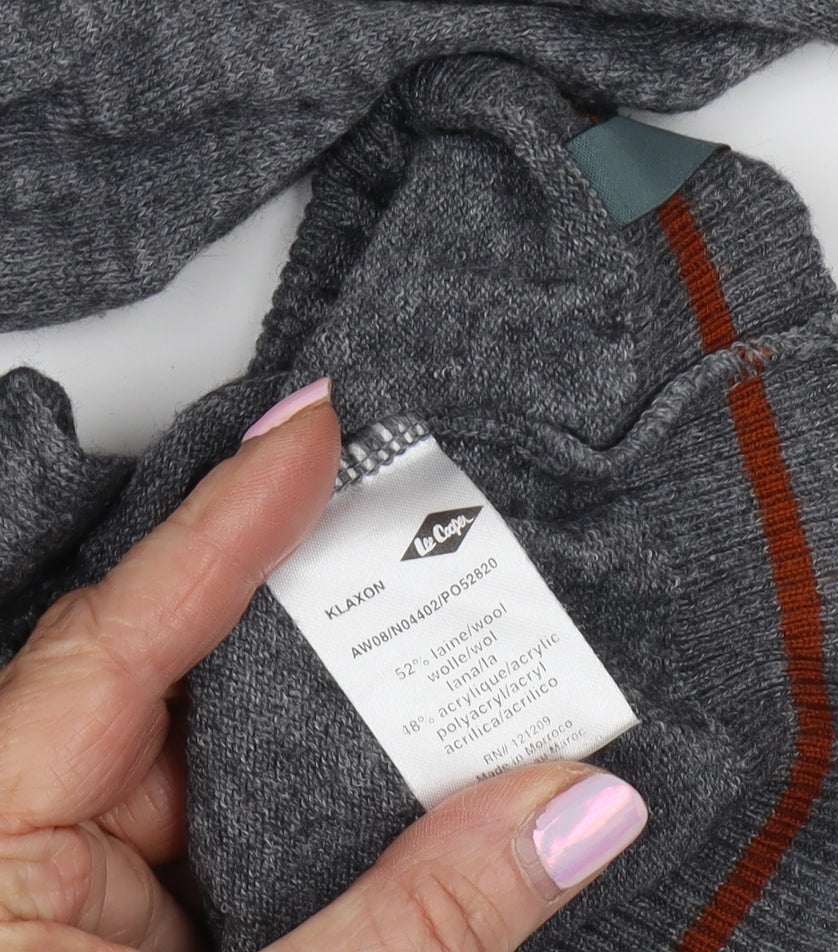 Lee Cooper Men's Grey V-Neck Pullover in XL