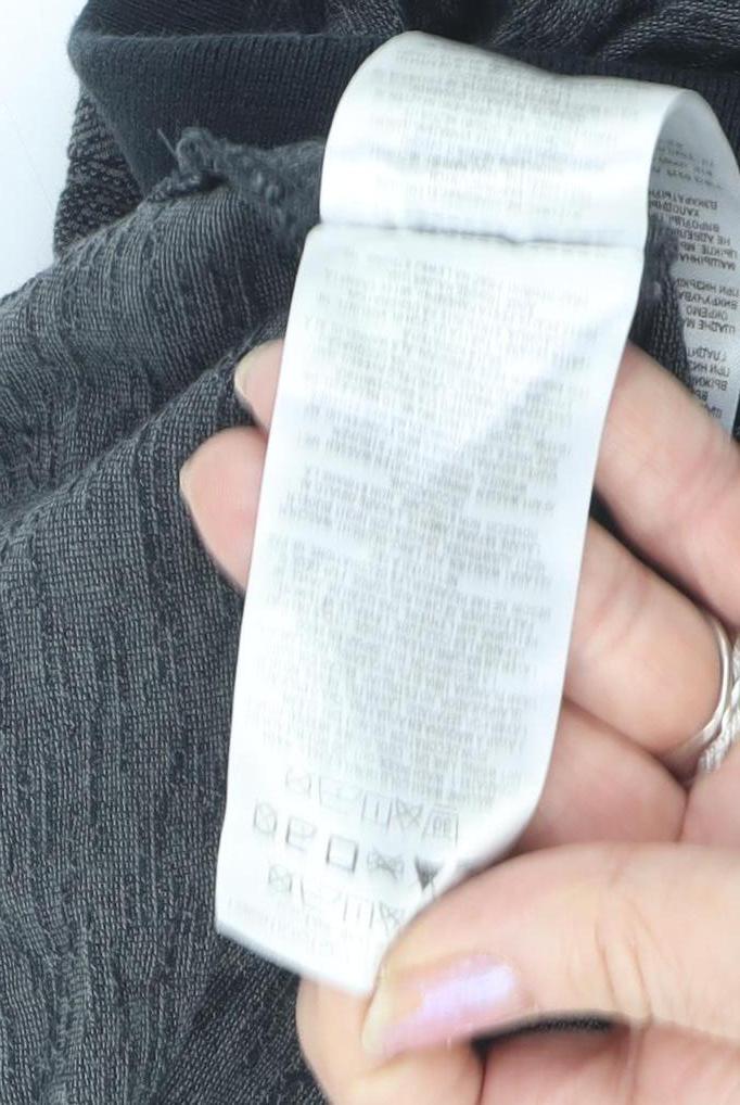 GUESS Men's Grey Short Sleeve Polo Shirt Size M