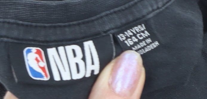 NBA Teens Black Chicago Bulls T-Shirt 13 - Sports Graphic Print