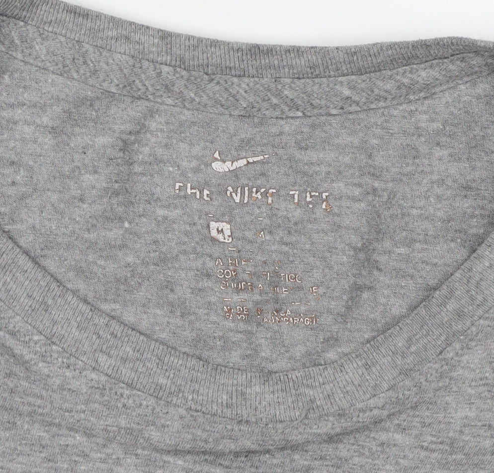 Nike Men's Grey Short Sleeve Graphic T-Shirt M