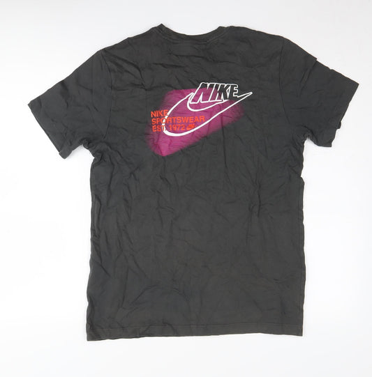Nike Men's Black Medium Graphic T-Shirt