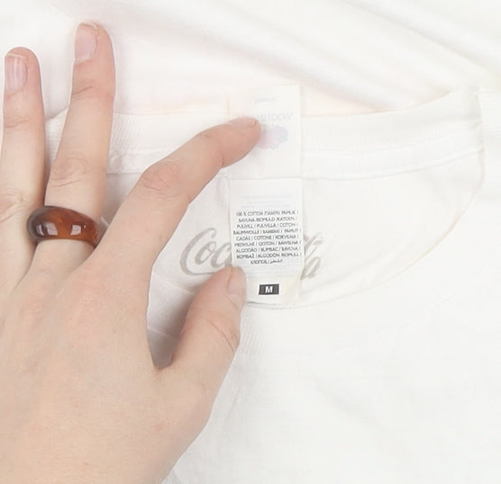 Unisex Adults UK Size M Coca-Cola White Basic T-Shirt