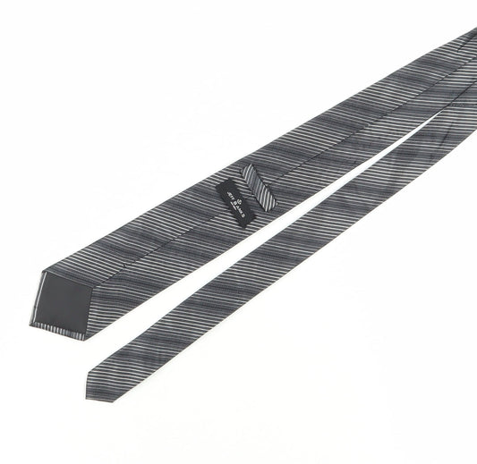 Jeff Banks Men's Black Striped Silk Tie