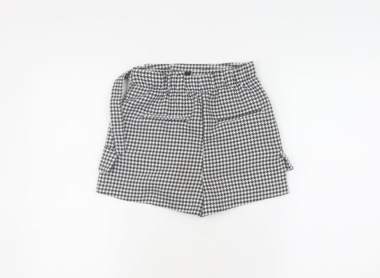 Bershka Women's Skort, Black, Size 6, Houndstooth