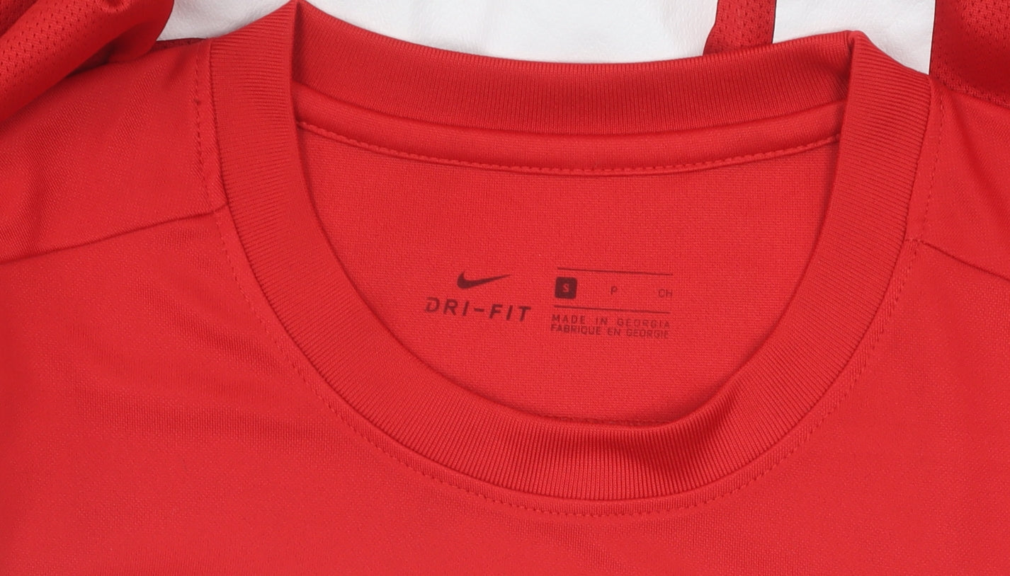 Mens UK Size S Nike Red FootballGym & Training T-Shirt
