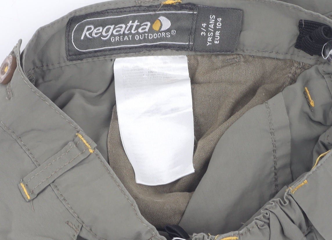 Regatta Boys Green Utility Shorts 3-4 Years Hiking Outdoor