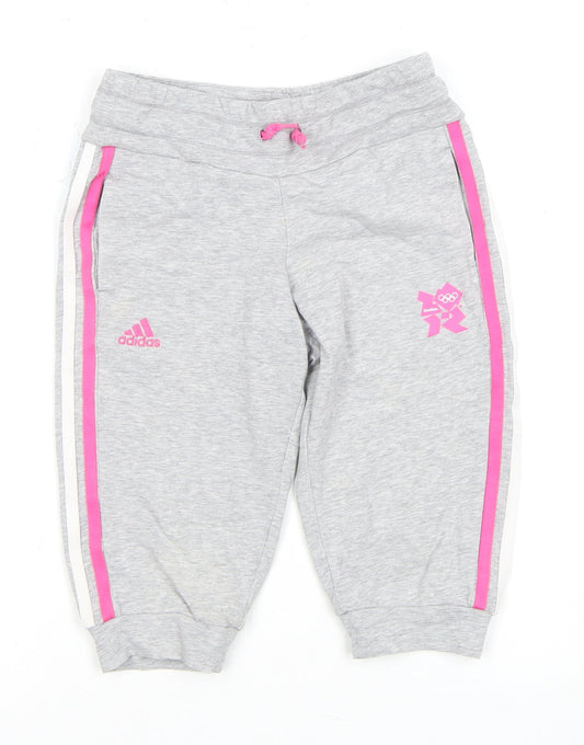 Additional front view of Adidas girls’ grey athletic shorts 7-8 years