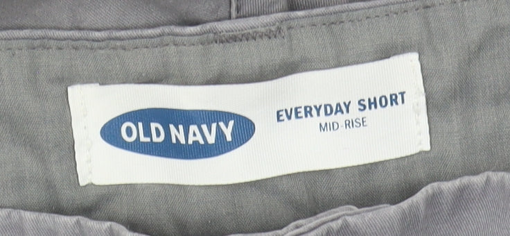 Old Navy Women's Grey Chino Shorts, Size 8, Mid-Rise