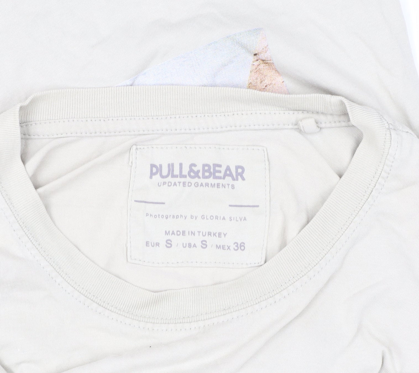 Pull & Bear Men Beige Graphic Print T-Shirt - S