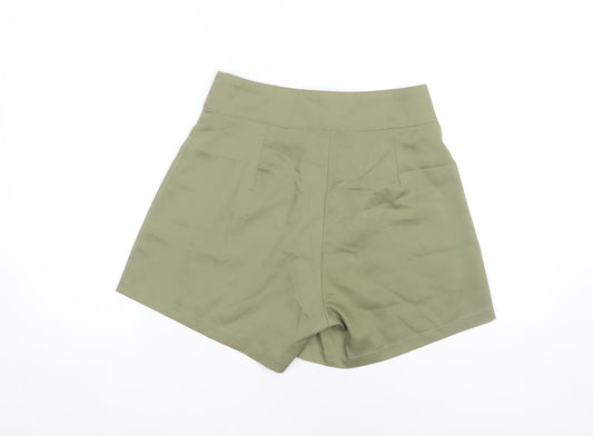 Quiz Women's Green Chino Shorts Size 8