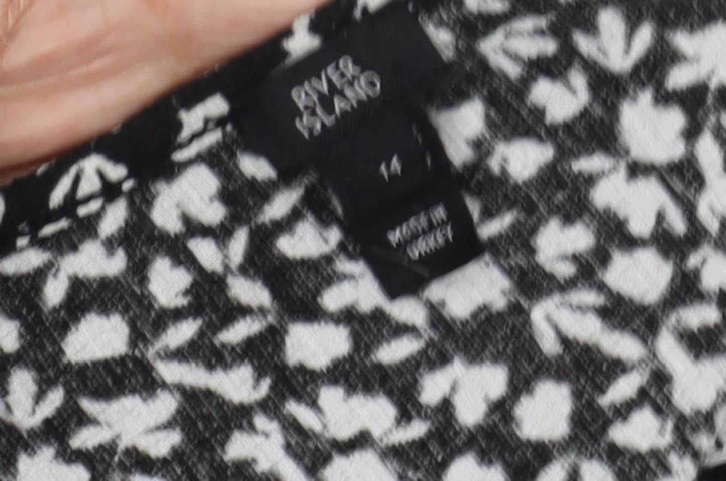 Womens UK Size 14 River Island Black Tunic Blouse