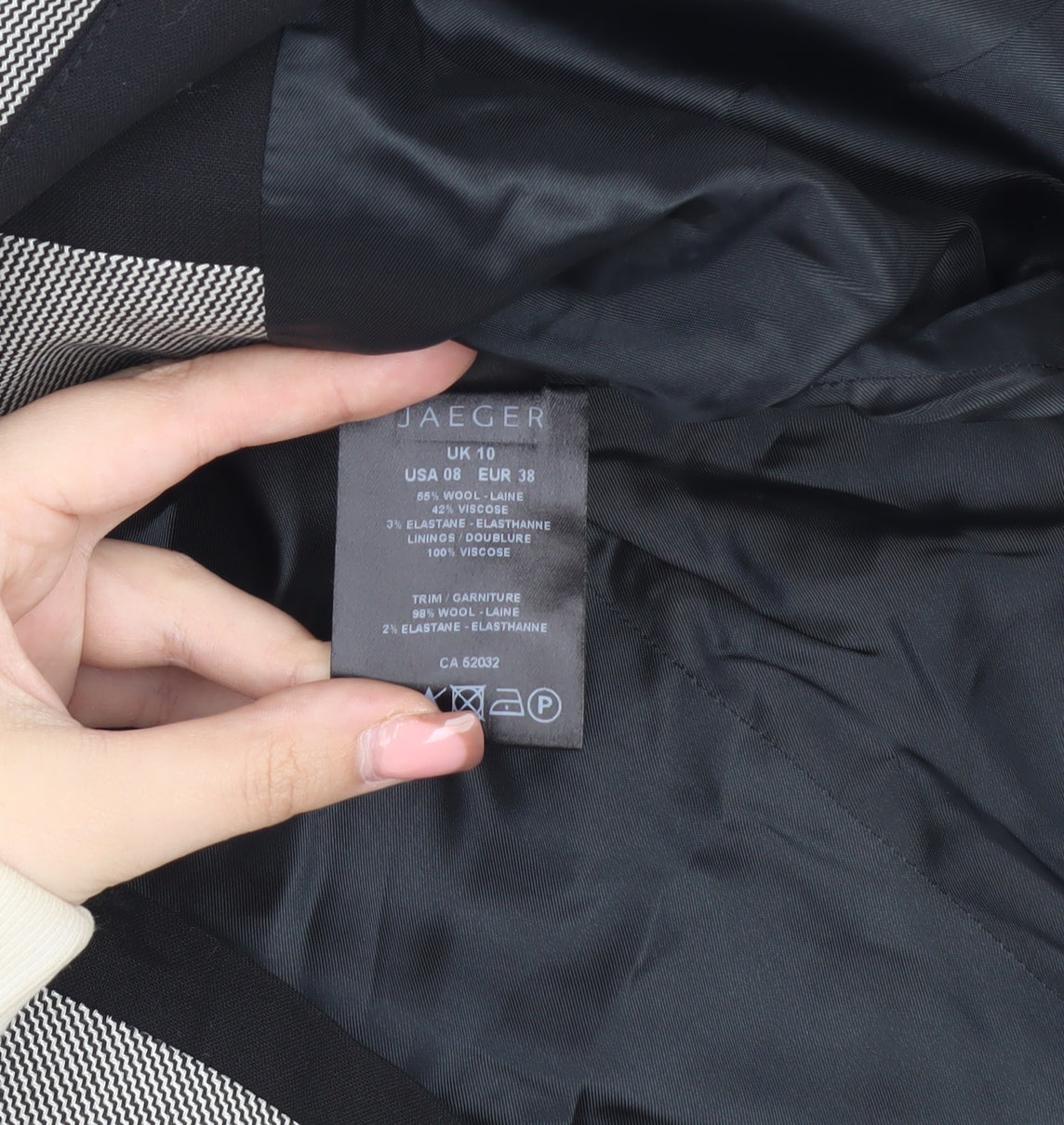 Brand and care label for Jaeger Women’s Grey Blazer UK 10 Herringbone Lined