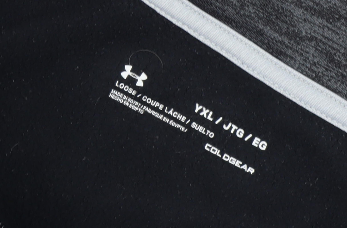 Under Armour Boys Black 2XL Pullover with 1/4 Zip